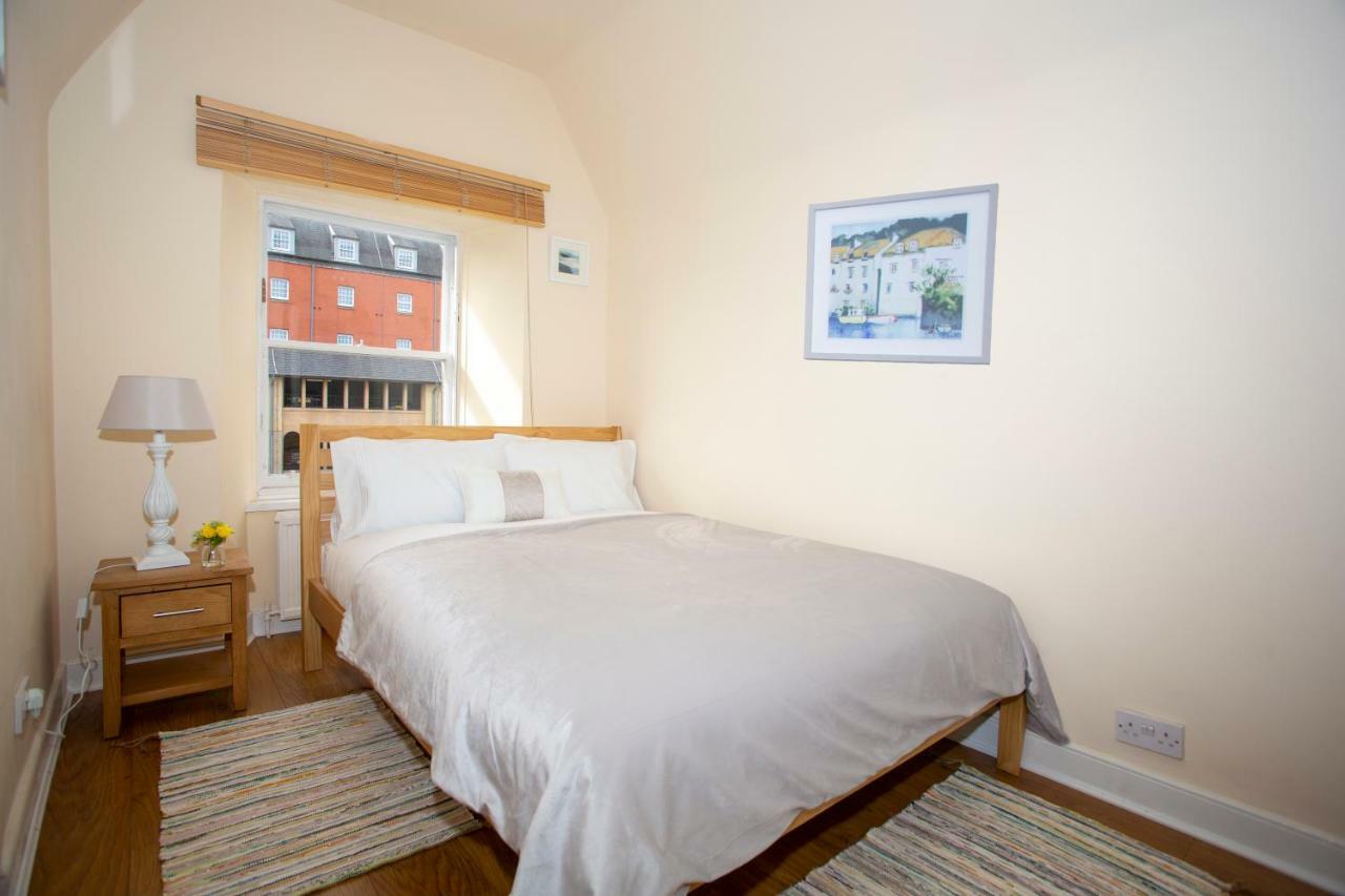 Spacious 2 Bed Apartment In The Heart Of Old Town Edinburgh Exterior foto